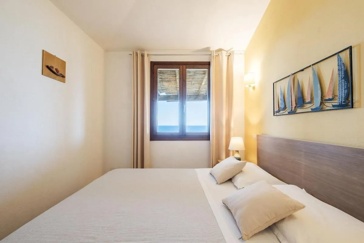 Panoramic View- Beautiful With Veranda, Wifi, Bbq Costa Rei Italien